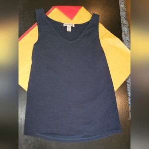 Womans navy blue sleeveless shirt size M